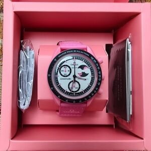 Swatch x Omega MISSION TO THE PINK MOONPHASE Watch